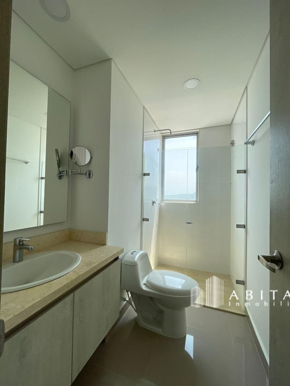 Apartamento en venta en Manga, Cartagena · foto 5 de 24