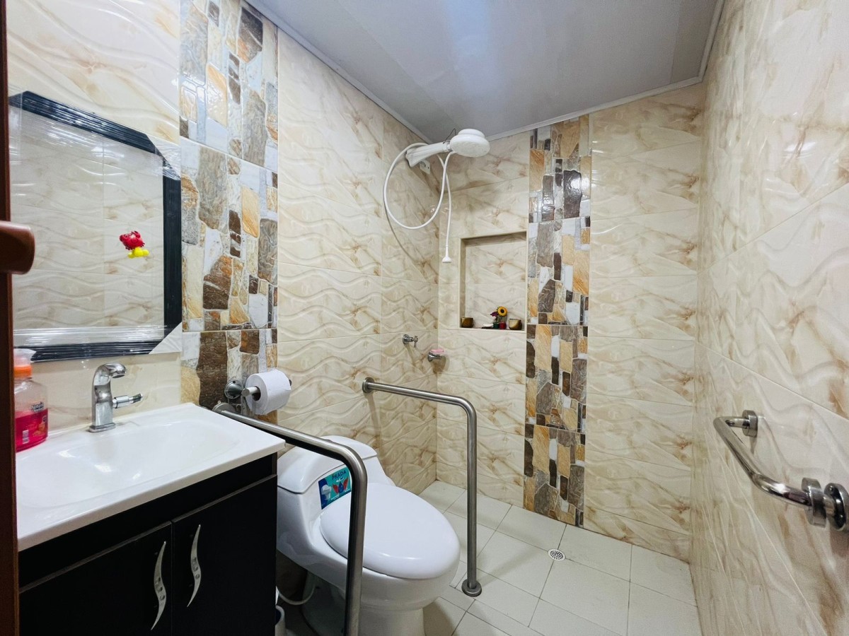 Casa en venta en Engativá, Bogotá · foto 7 de 24