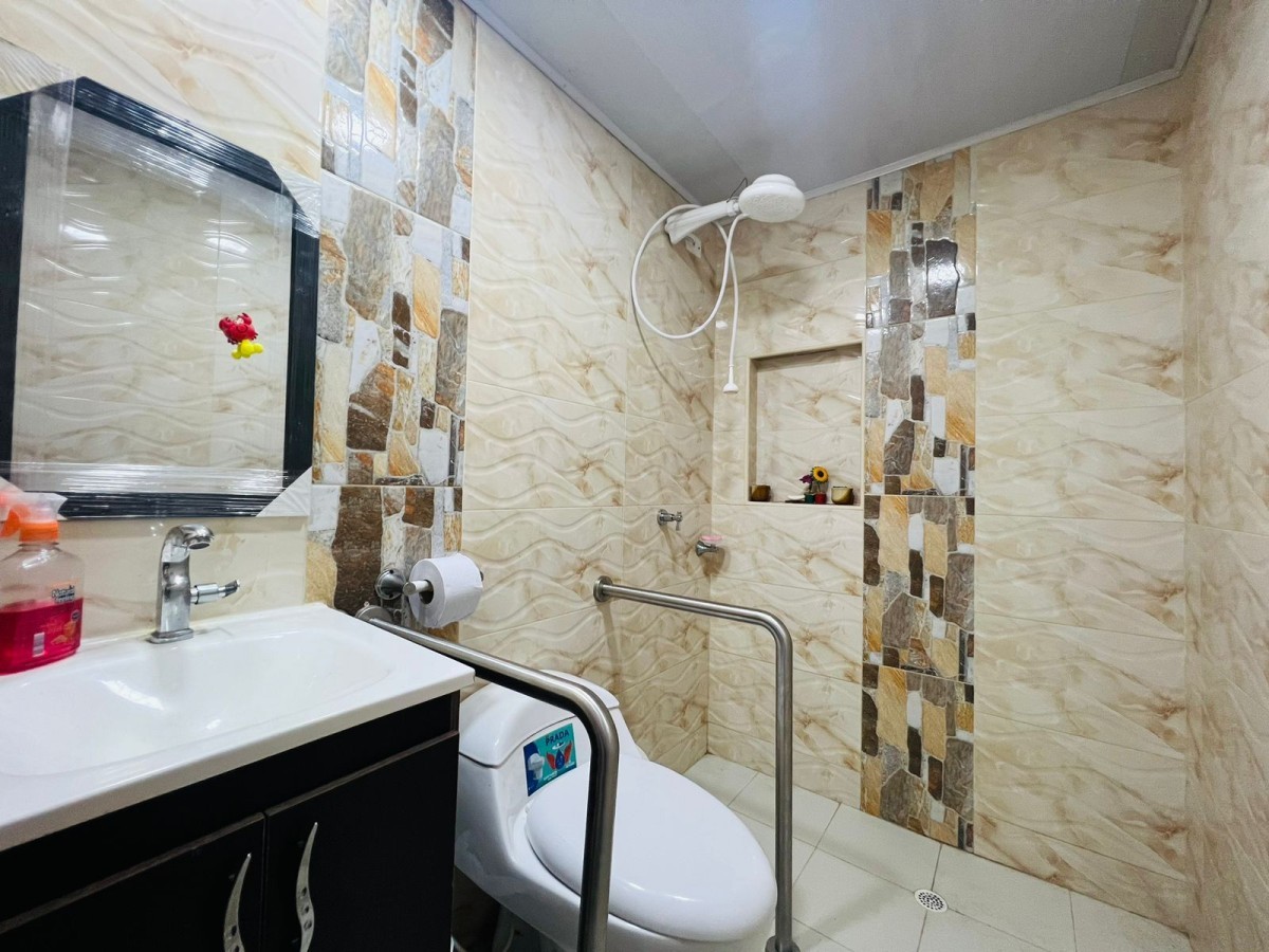 Casa en venta en Engativá, Bogotá · foto 8 de 24