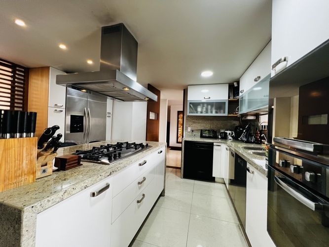 Casa de 4 alcobas en venta en Engativá, Bogotá, 316 m² · foto 7 de 24
