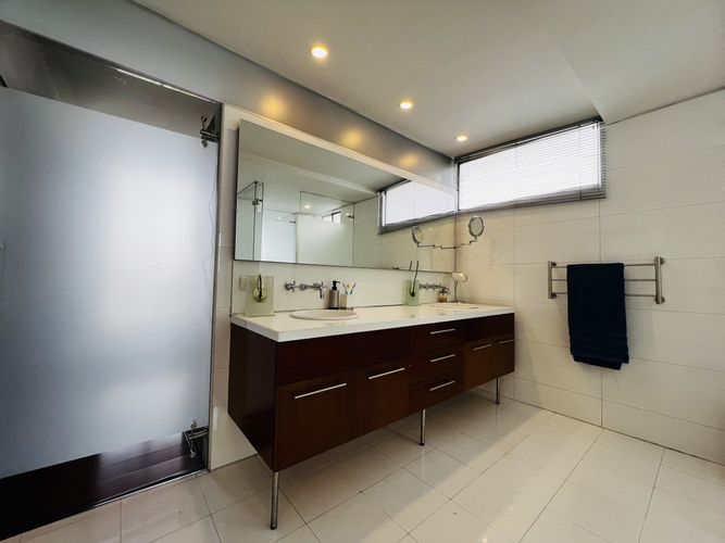 Casa de 4 alcobas en venta en Engativá, Bogotá, 316 m² · foto 23 de 24
