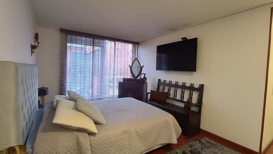 Apartamento de 3 alcobas en venta en Chico Norte, Bogotá, 155 m² · foto 8 de 24