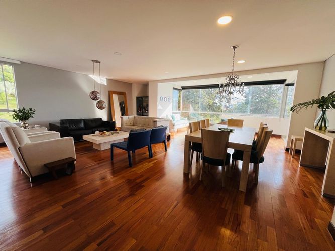 Apartamento de 3 alcobas en venta en La Calera, Medellín, 254 m² · foto 2 de 11