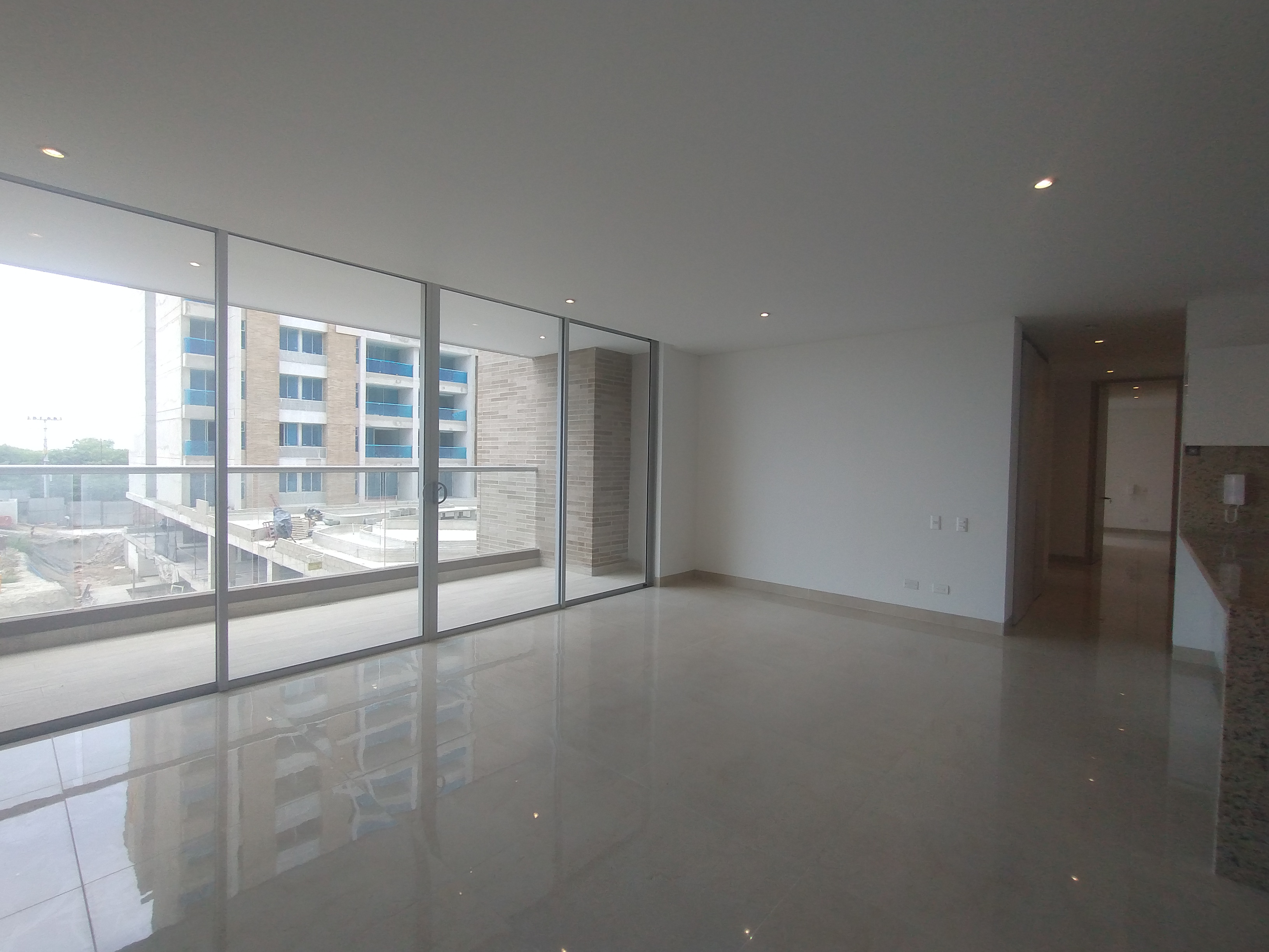 Apartamento en arriendo en Altos De Riomar, Barranquilla · foto 3 de 21