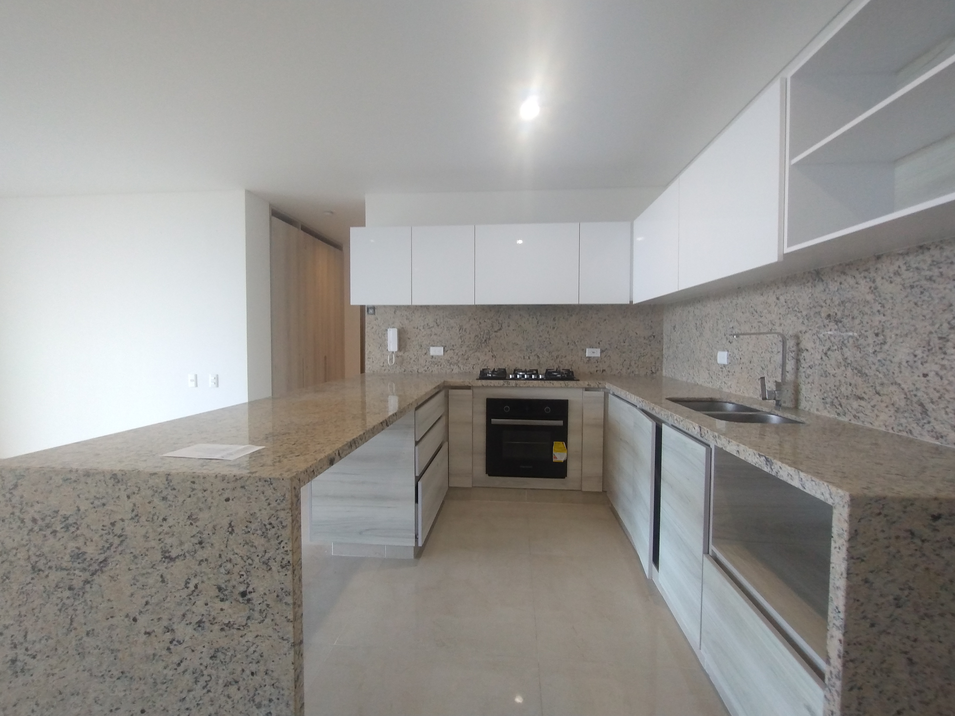 Apartamento en arriendo en Altos De Riomar, Barranquilla · foto 7 de 21