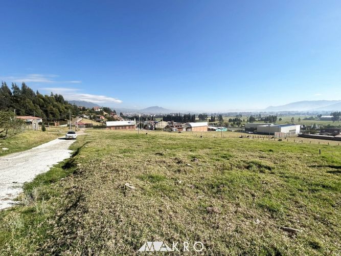 Lote en venta en Portachuelo, Zipaquirá, 3800 m² · foto 4 de 11