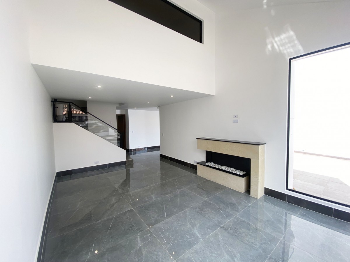 Casa en venta en Lagos De Cordoba, Bogotá · foto 7 de 24