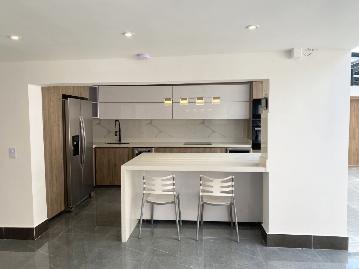 Casa en venta en Lagos De Cordoba, Bogotá · foto 5 de 24