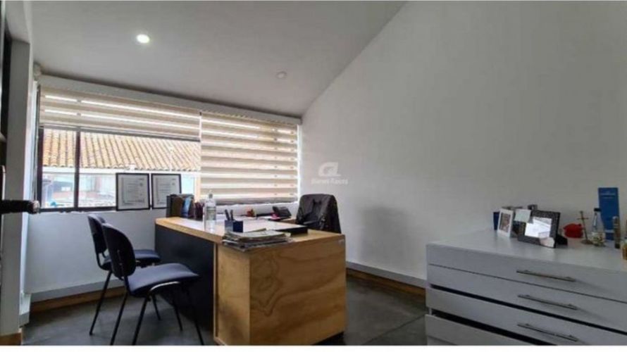 Casa en venta en Lagos De Cordoba, Bogotá · foto 4 de 7
