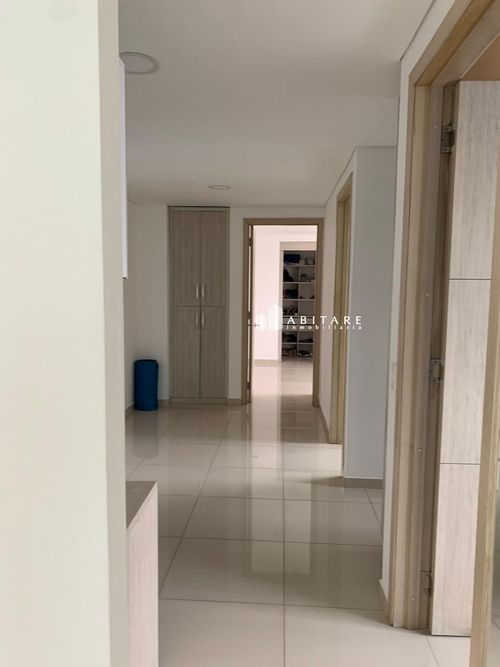 Apartamento de 3 alcobas en venta en Manga, Cartagena, 136 m² · foto 10 de 18