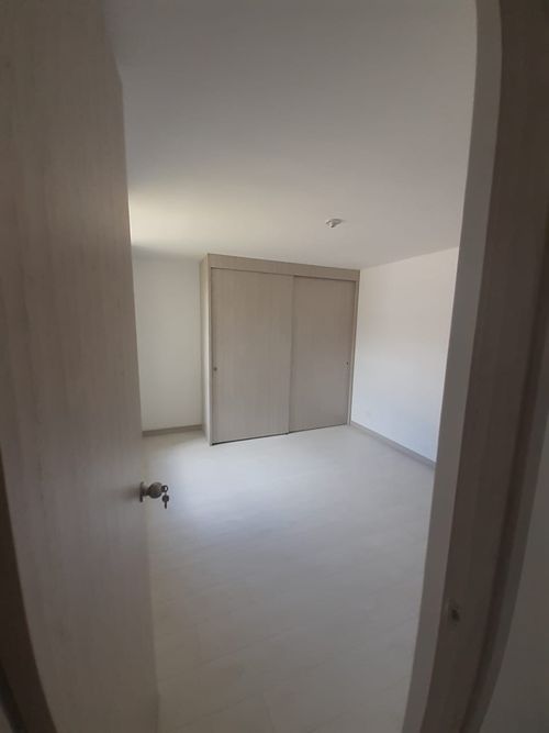 Apartaestudio en venta en Niquia, Bello, 70 m² · foto 8 de 21