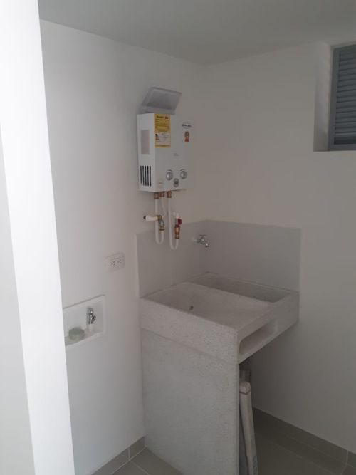 Apartaestudio en venta en Niquia, Bello, 70 m² · foto 12 de 21