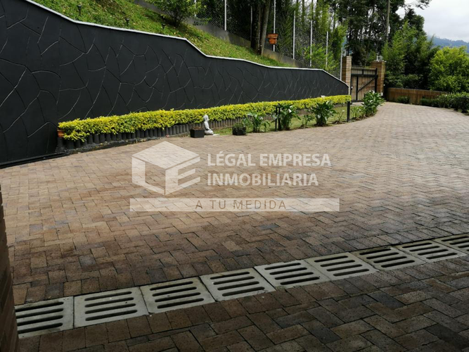 Casa de 5 alcobas en venta en Caqueta, La Estrella, 683 m² · foto 2 de 20