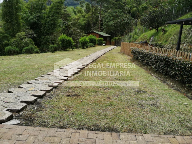 Casa de 5 alcobas en venta en Caqueta, La Estrella, 683 m² · foto 14 de 20
