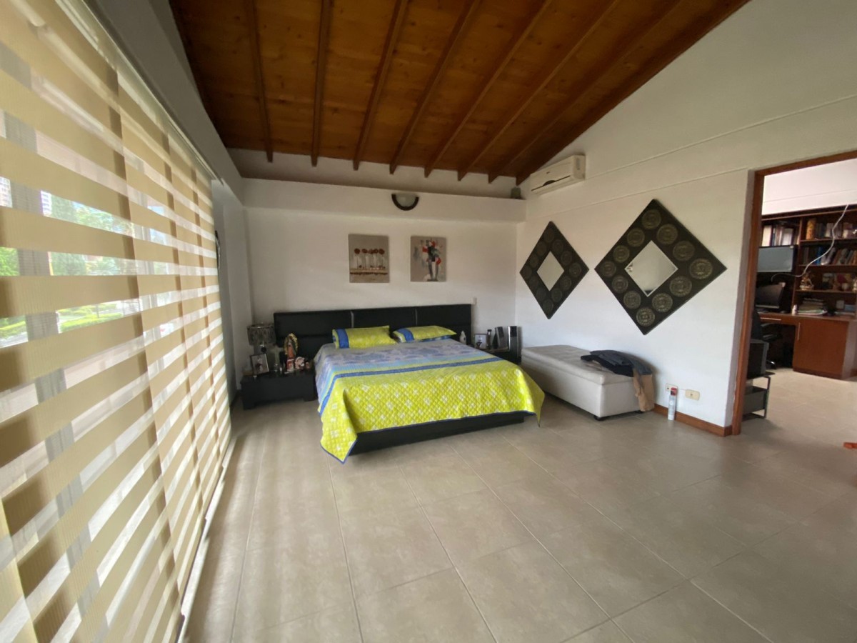 Casa en venta en Glorieta Pilsen, Itagüí · foto 4 de 17