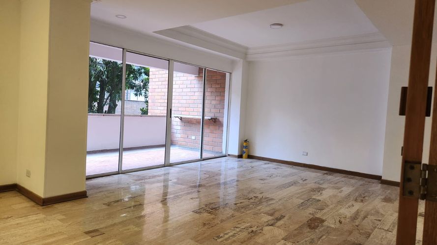 Apartamento de 3 alcobas en venta en El Campestre, Medellín, 317 m² · foto 8 de 24