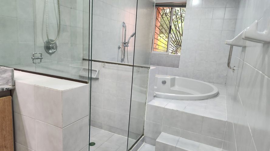 Apartamento de 3 alcobas en venta en El Campestre, Medellín, 317 m² · foto 20 de 24
