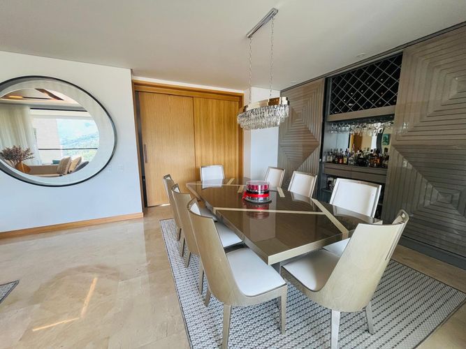 Apartamento de 4 alcobas en venta en La Calera, Medellín, 288 m² · foto 14 de 20