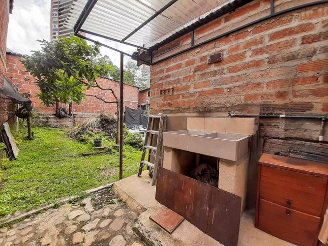 Casa de 3 alcobas en venta en Los Balsos, Medellín, 87 m² · foto 10 de 14
