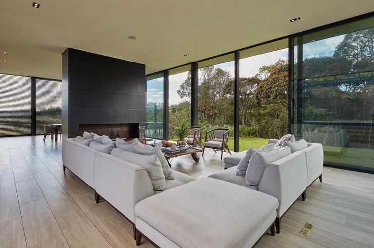 Casa de 5 alcobas en venta en Las Palmas, Envigado, 575 m² · foto 3 de 24