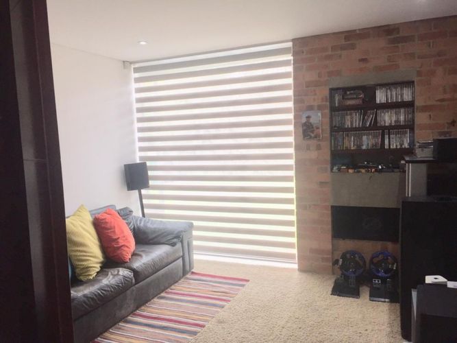 Casa de 4 alcobas en venta en Laura Vicuña, Chía, 300 m² · foto 2 de 24