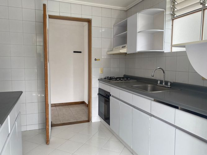 Apartamento de 2 alcobas en venta en El Poblado, Medellín, 96 m² · foto 4 de 16