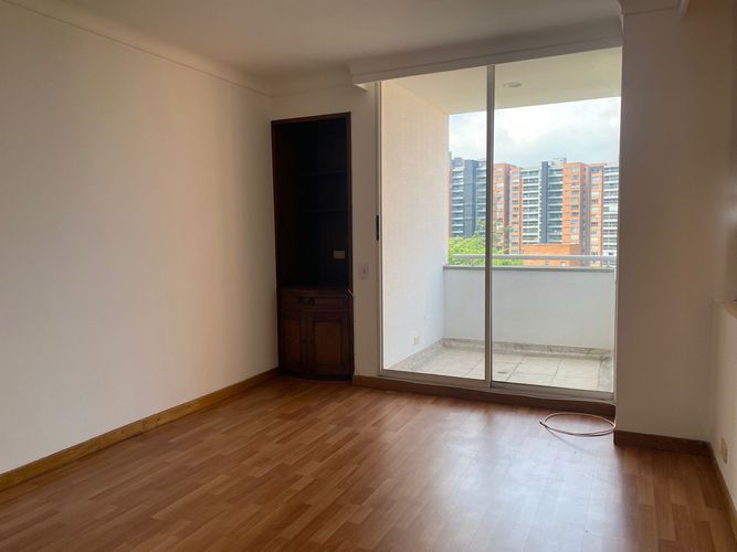 Apartamento de 2 alcobas en venta en El Poblado, Medellín, 96 m² · foto 8 de 16