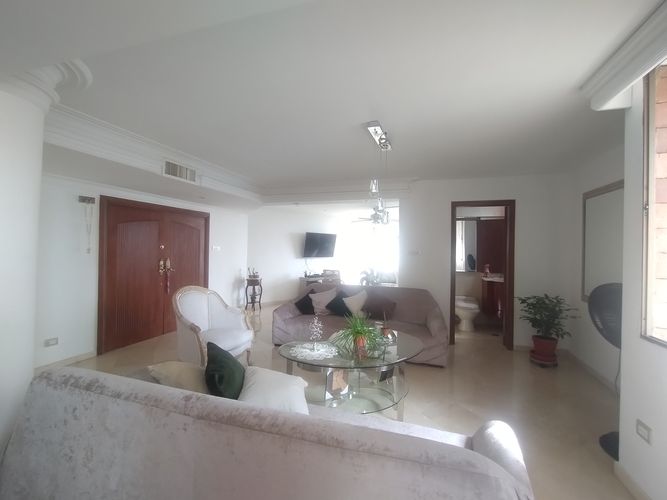 Apartamento de 3 alcobas en venta en Altos Del Prado, Barranquilla, 225 m² · foto 4 de 16