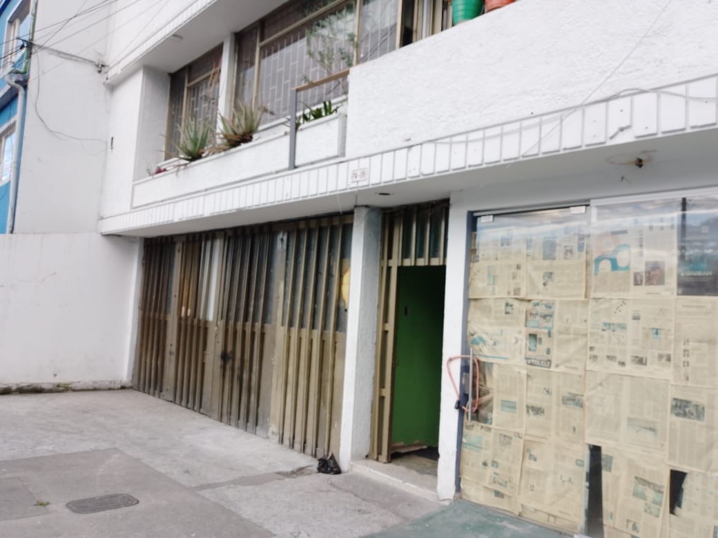 Casa en venta en Santa Maria Del Lago, Bogotá · foto 2 de 24