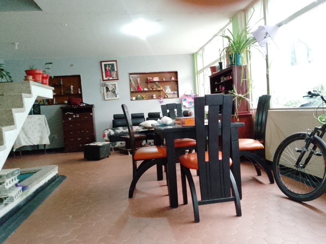 Casa en venta en Santa Maria Del Lago, Bogotá · foto 3 de 24