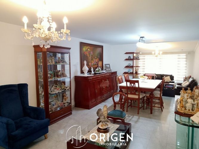 Casa de 3 alcobas en venta en Fontibon, Bogotá, 250 m² · foto 11 de 24