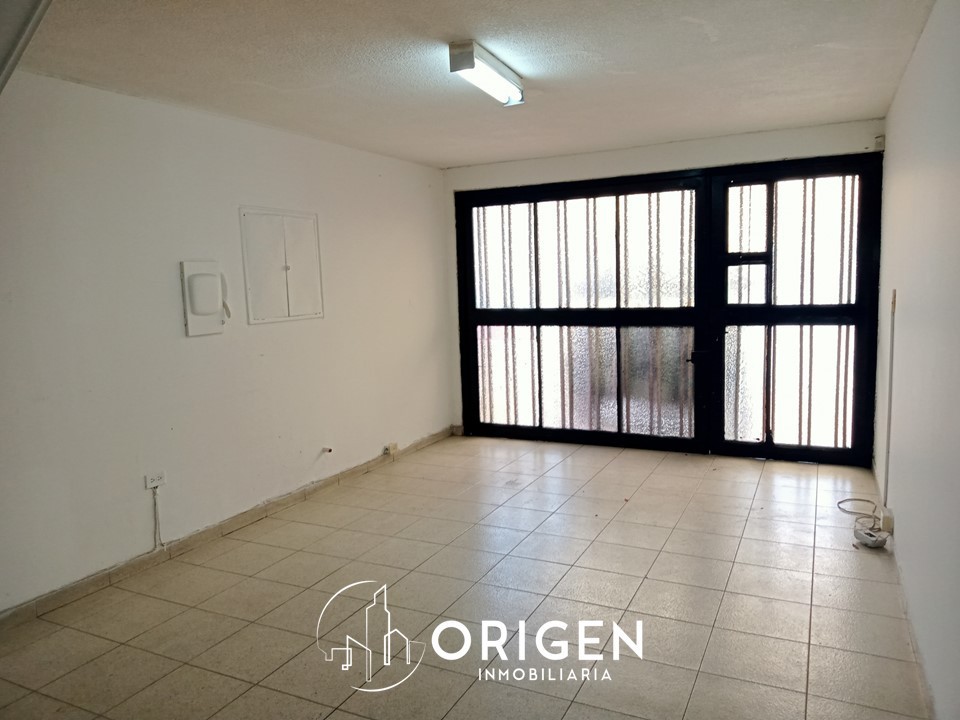 Casa en venta en Fontibon, Bogotá · foto 3 de 24