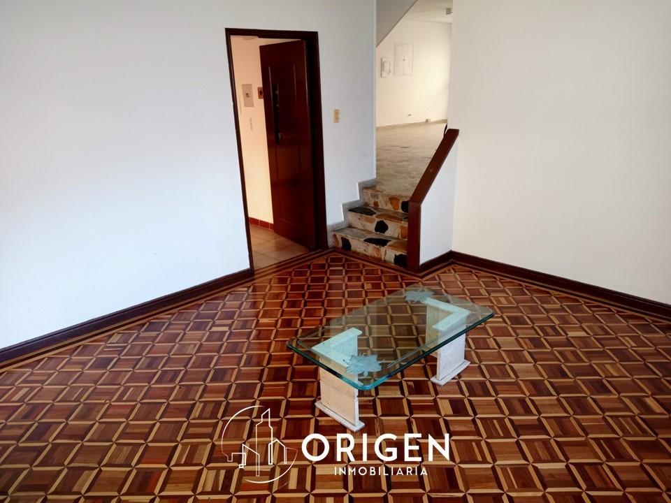 Casa en venta en Fontibon, Bogotá · foto 7 de 24