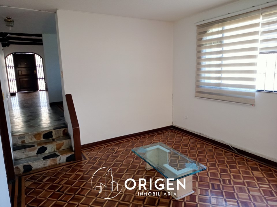 Casa en venta en Fontibon, Bogotá · foto 8 de 24