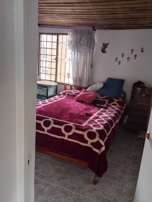 Casa de 4 alcobas en venta en Cooperativa De Sub-Oficiales, Bogotá, 144 m² · foto 3 de 14