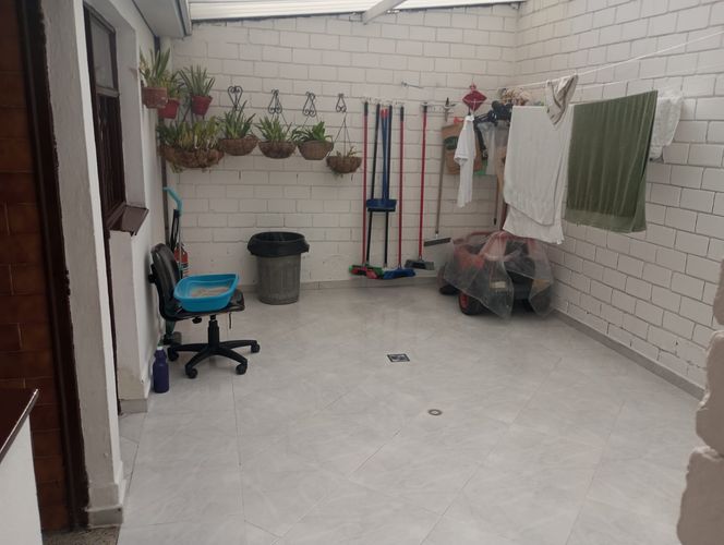 Casa de 4 alcobas en venta en Cooperativa De Sub-Oficiales, Bogotá, 144 m² · foto 8 de 14