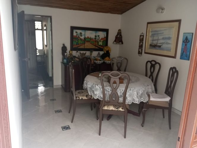 Casa de 4 alcobas en venta en Cooperativa De Sub-Oficiales, Bogotá, 144 m² · foto 11 de 14