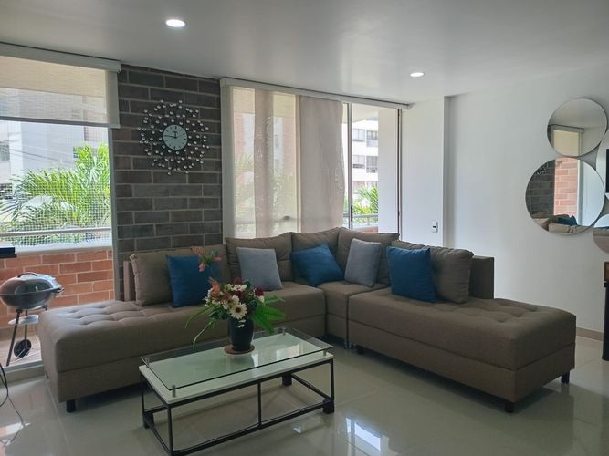 Apartamento de 3 alcobas en arriendo en Loma Benedictinos, Envigado, 117 m² · foto 4 de 16