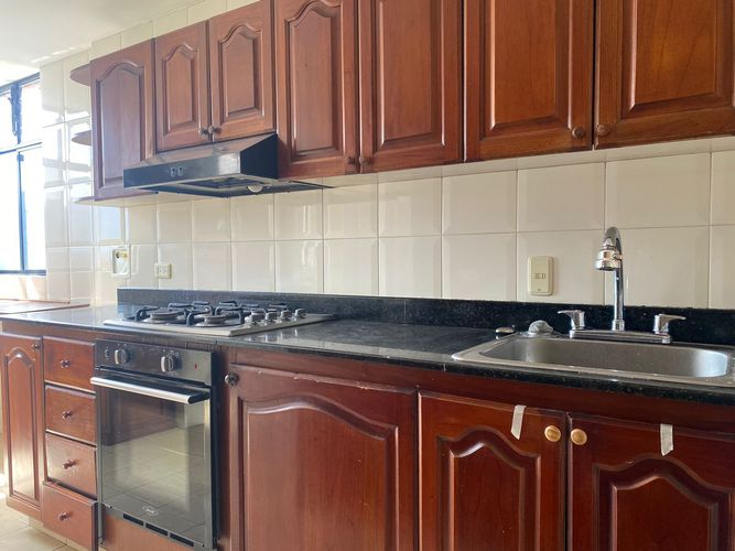 Apartamento de 3 alcobas en arriendo en El Poblado, Medellín, 158 m² · foto 4 de 18