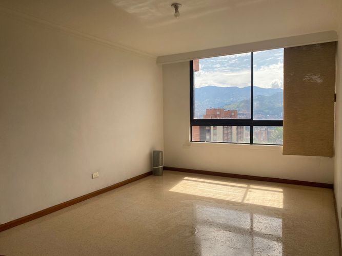 Apartamento de 3 alcobas en arriendo en El Poblado, Medellín, 158 m² · foto 13 de 18