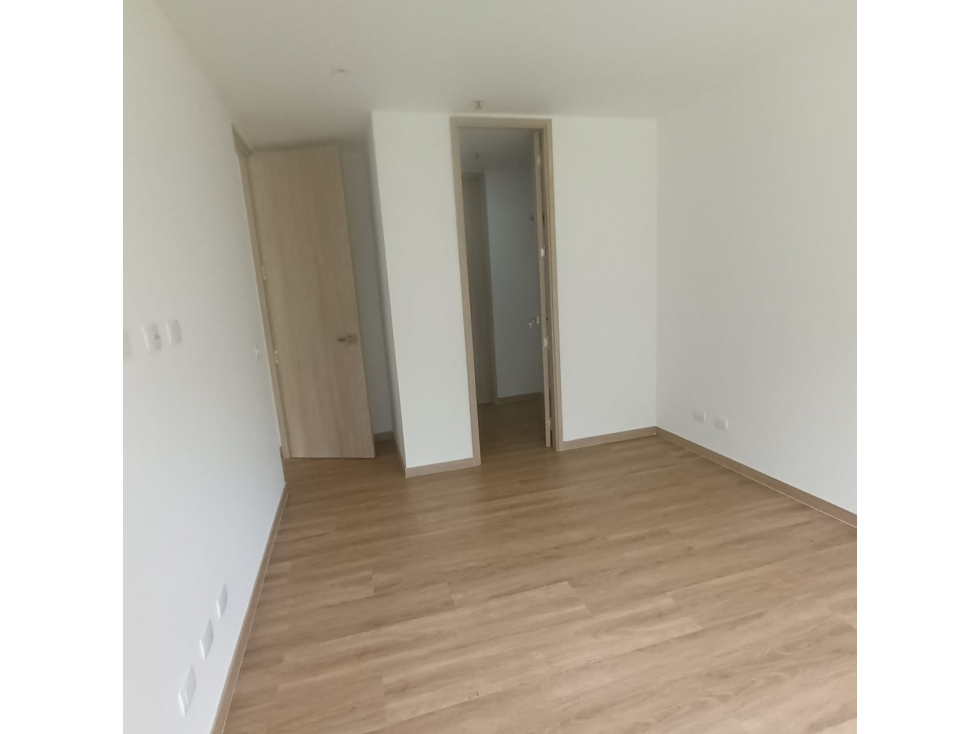 Apartamento en arriendo en Yarumal, Rionegro · foto 9 de 12