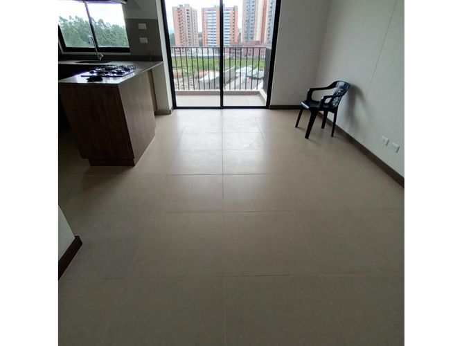 Apartamento en arriendo en El Porvenir, Rionegro, 77 m² · foto 2 de 14