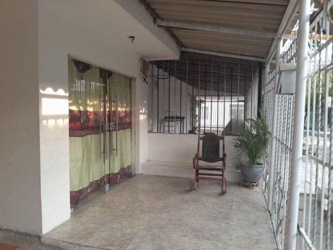 Casa de 3 alcobas en venta en Los Robles, Soledad, 84 m² · foto 2 de 9