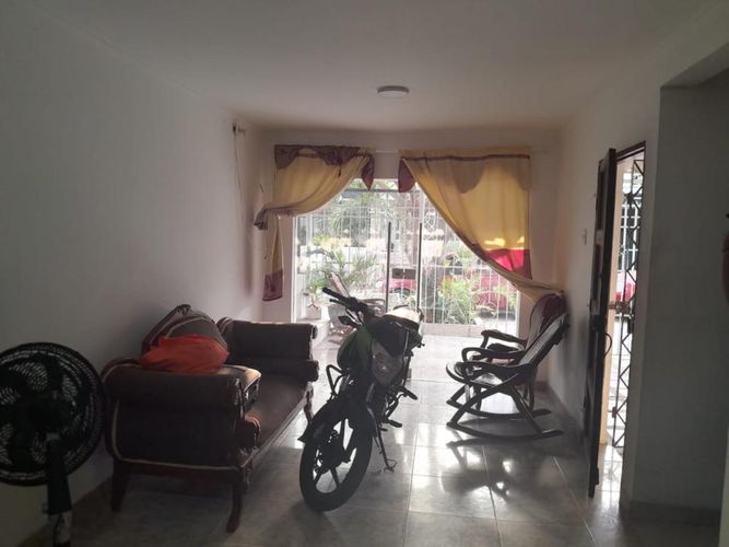 Casa de 3 alcobas en venta en Los Robles, Soledad, 84 m² · foto 4 de 9