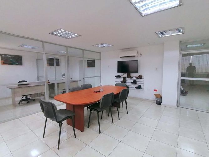 Edificio en venta en Abajo, Barranquilla, 668 m² · foto 2 de 21