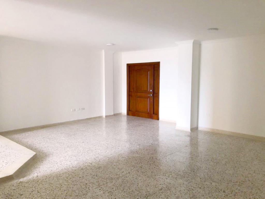 Apartamento en venta en Altos Del Prado, Barranquilla · foto 2 de 8