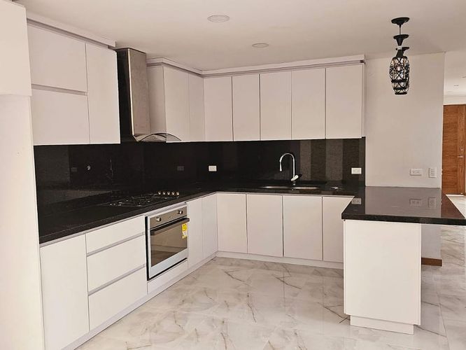 Casa de 4 alcobas en venta en El Porvenir, Rionegro, 220 m² · foto 5 de 15