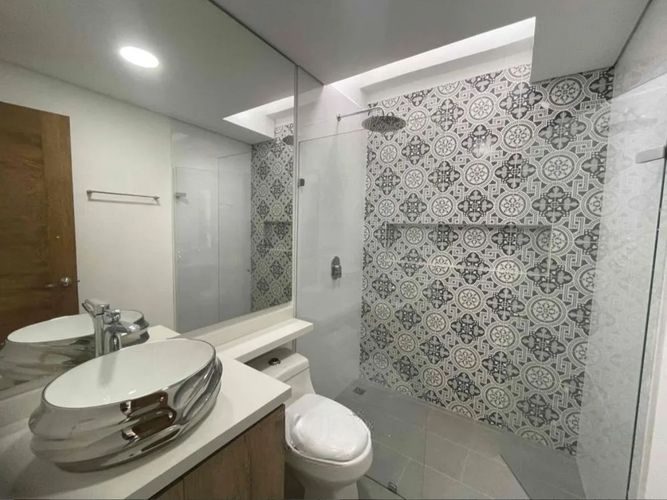Casa de 4 alcobas en venta en El Porvenir, Rionegro, 220 m² · foto 13 de 15