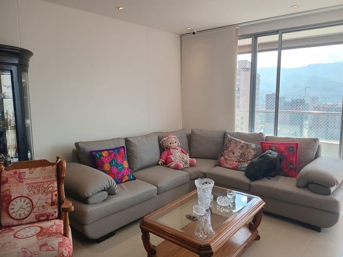 Apartamento de 3 alcobas en venta en El Poblado, Medellín, 113 m² · foto 3 de 20