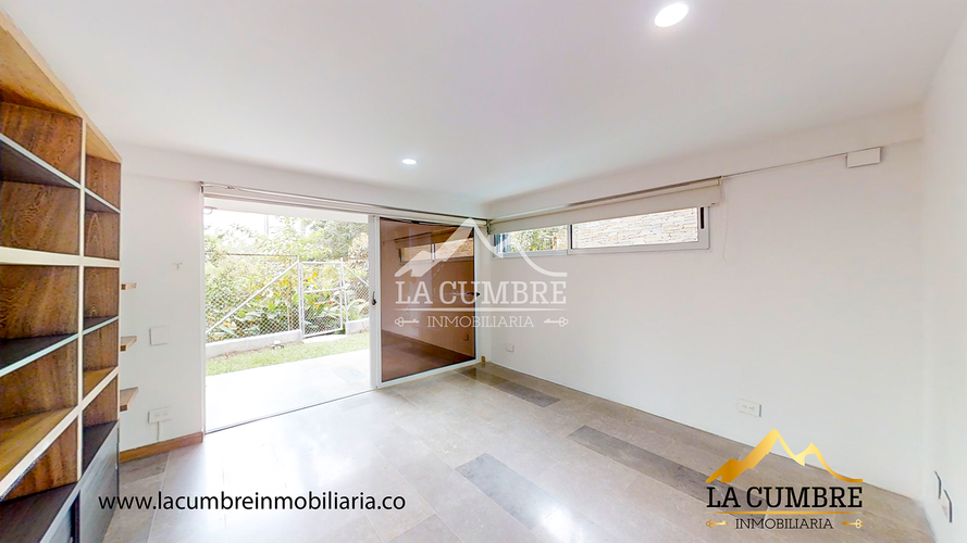 Casa de 4 alcobas en arriendo en San Lucas, Medellín, 260 m² · foto 9 de 21